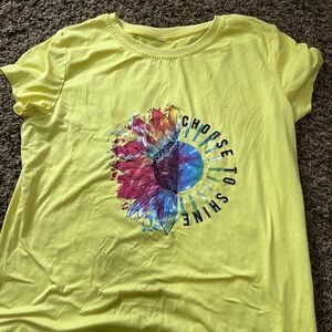 Womens medium size t-shirt